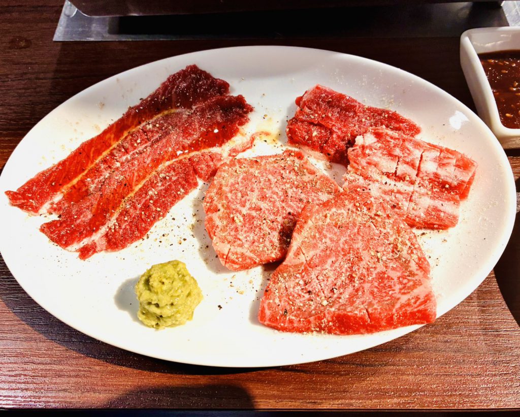 質の高いお肉をカウンターでゆっくり楽しめるのが魅力です。