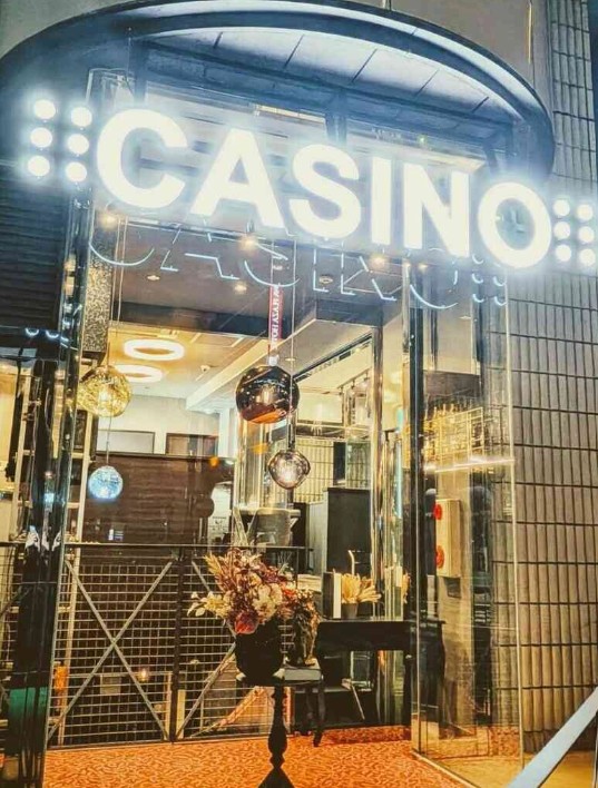 ＢＬＯＷ横浜馬車道様　アミューズメントカジノバー開業｜風営法許可の実務事例（横浜）