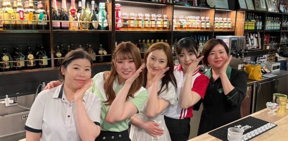 【東京都足立区】女性スタッフとラウンドも楽しめるシミュレーションゴルフバー｜竹ノ塚カントリークラブ様